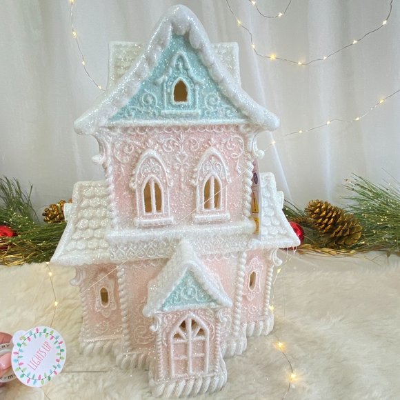 Raz 14" WHITE ICING SCROLLWORK Led LIGHTED GINGERBREAD HOUSE Pastel Pink New - Picture 1 of 16